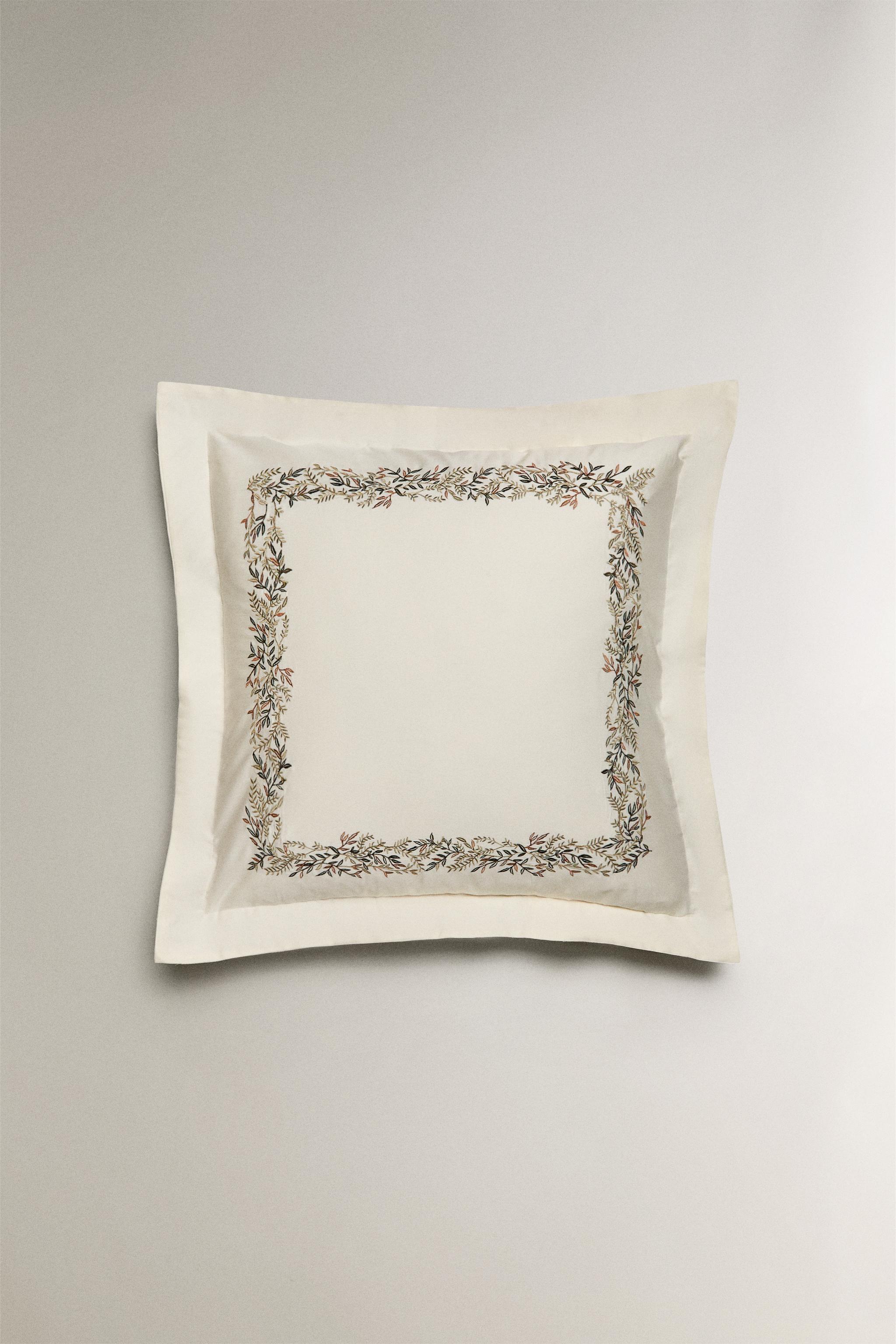SATEEN PILLOWCASE WITH EMBROIDERED LEAVES